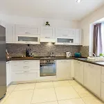Ok10 - Spacious & Modern 3 Bed In モスタ