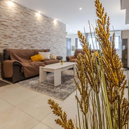 Ok10 - Spacious & Modern 3 Bed In Mosta Appartement *