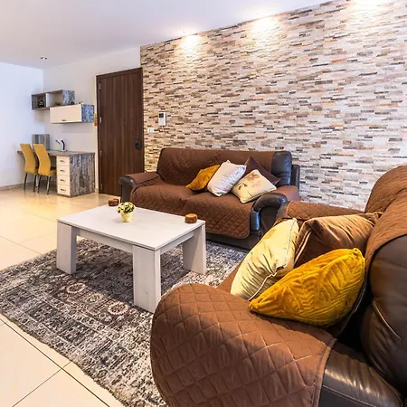 Ok10 - Spacious & Modern 3 Bed In Apartment