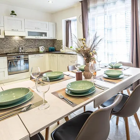 Διαμέρισμα Ok10 - Spacious & Modern 3 Bed In *