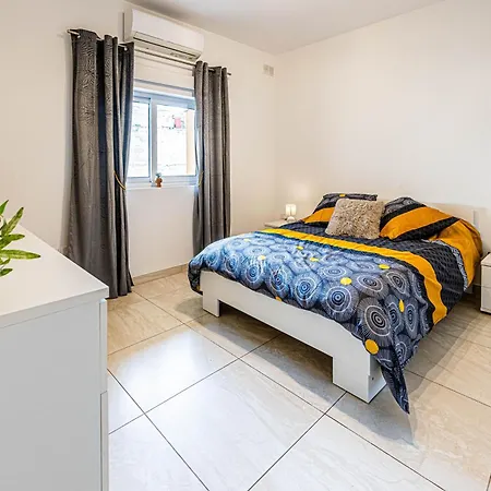 Ok10 - Spacious & Modern 3 Bed In Mosta Appartement Ta' Mlit