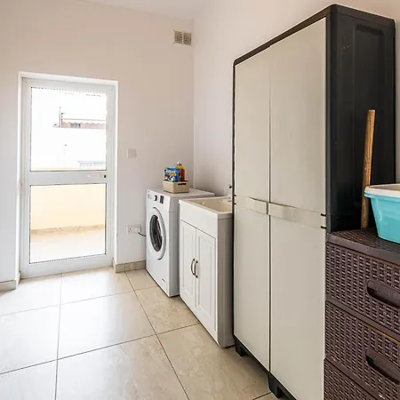 Ok10 - Spacious & Modern 3 Bed In Daire Mosta